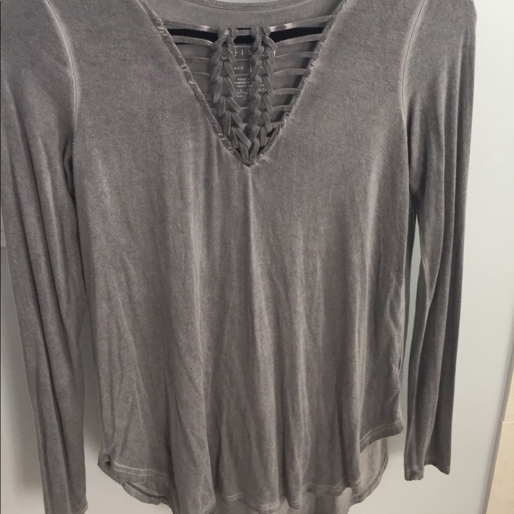 Grey long sleeve shirt
